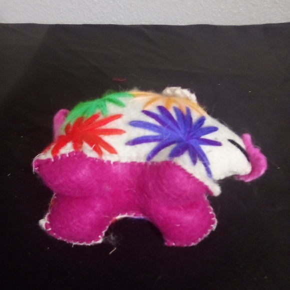 Colorful Wool Embroidered Animal Plush ( Box ED ) - Picture 5 of 5